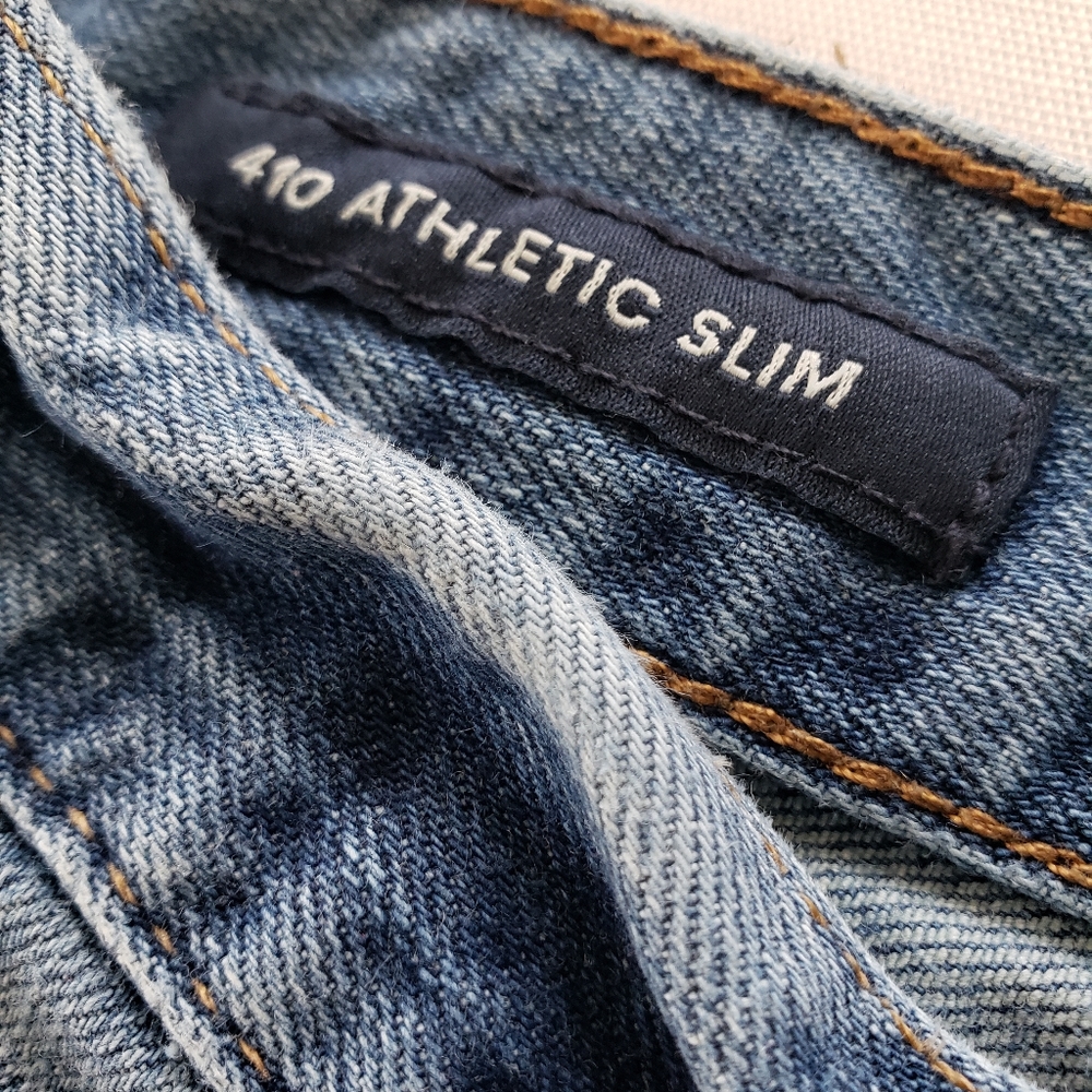 Lucky Brand 410 Athletic Slim Coolmax Stretch Jean